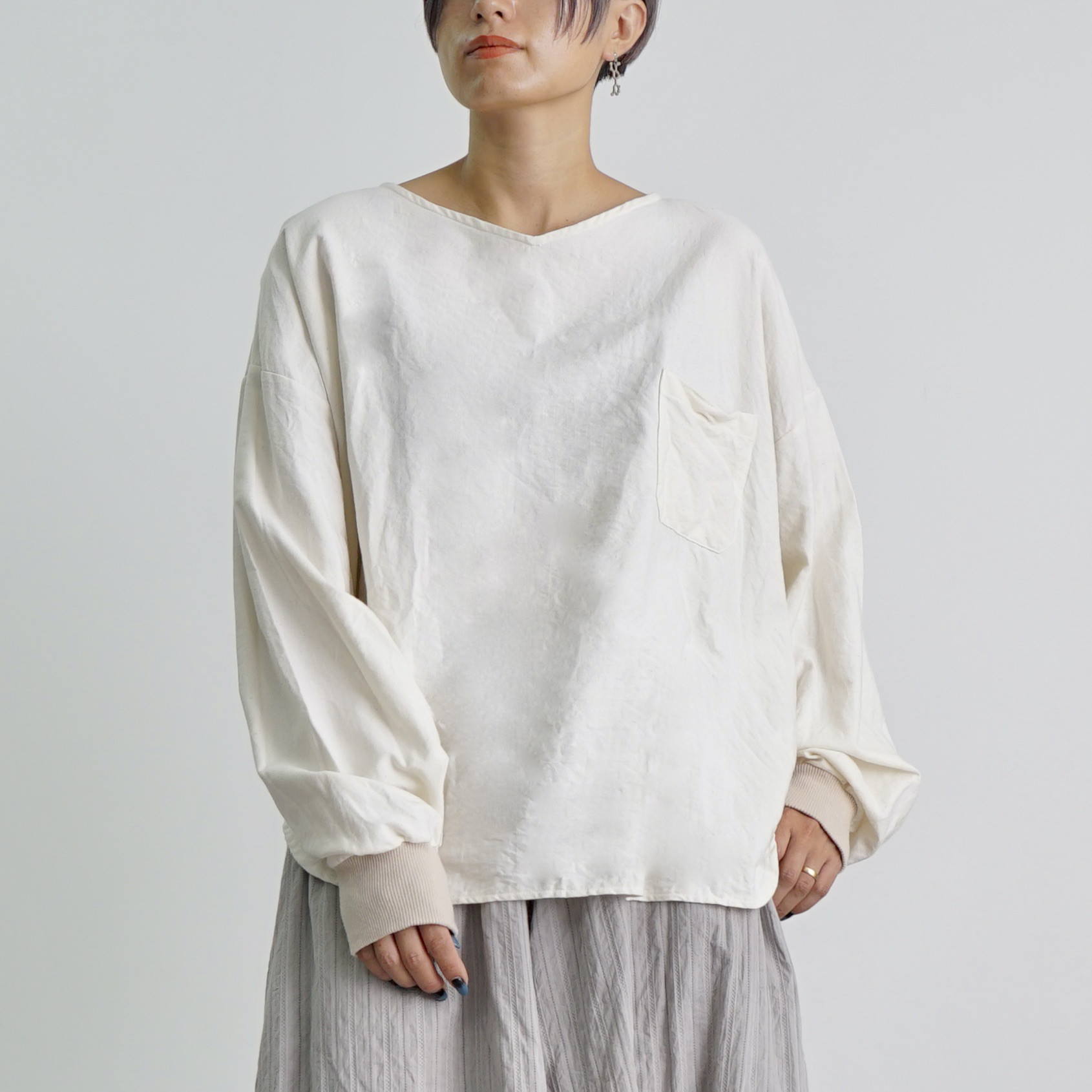 ドロップショルダーVネックロンT/生成り/三河織物