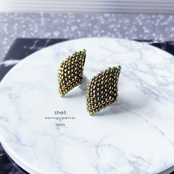 shell (khaki) (earrings/pierces) 3枚目の画像