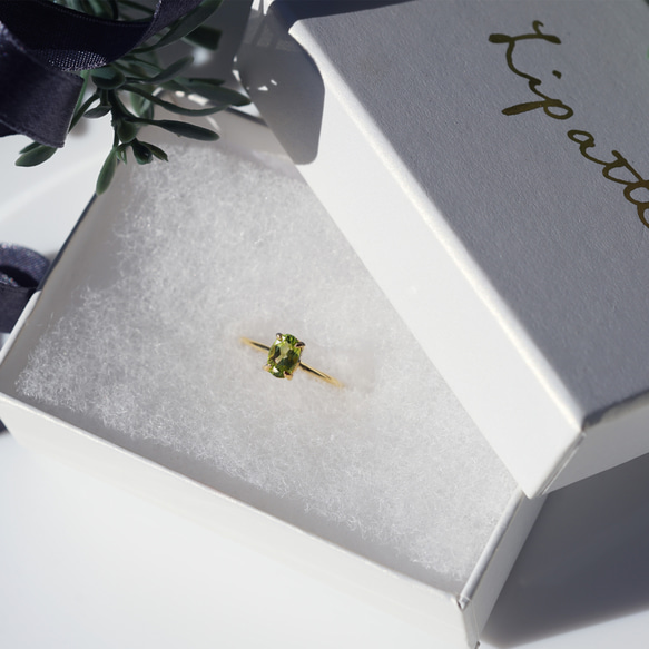 6毫米橄欖石橢圓形刻面爪戒指（垂直或水平） - 太陽之石 第4張的照片