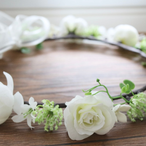 バラの花冠 ナチュラルな薔薇の花冠 白薔薇 ウェディング ヘッド 爽やか 白