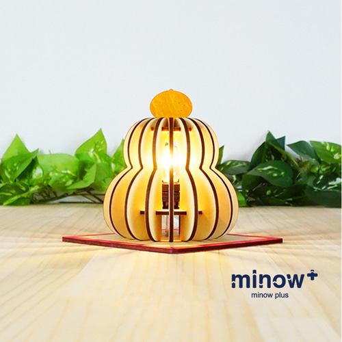 鏡餅」木製フロアランプ 照明 正月 新年 スタンドライト・テーブル