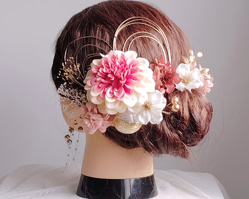 上品ジニアと小花の髪飾り 結婚式 成人式 卒業式 花嫁 和装 白無垢 色