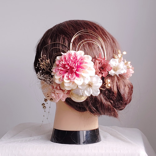 上品ジニアと小花の髪飾り 結婚式 成人式 卒業式 花嫁 和装 白無垢 色