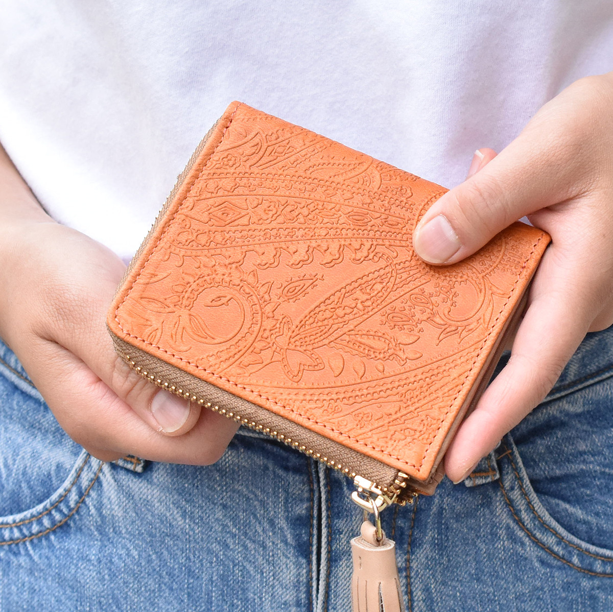 【在庫限りの特選SALE】ボタニカル柄 馬革 タッセル ミニ財布 ペイズリー 姫路レザー おすすめ TOW006