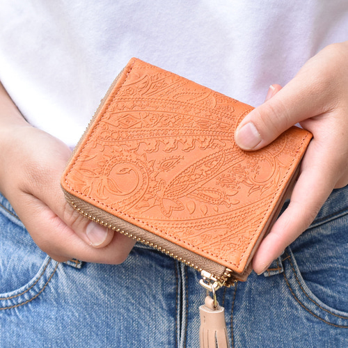 在庫限りの特選SALE】ボタニカル柄 馬革 タッセル ミニ財布 ペイズリー