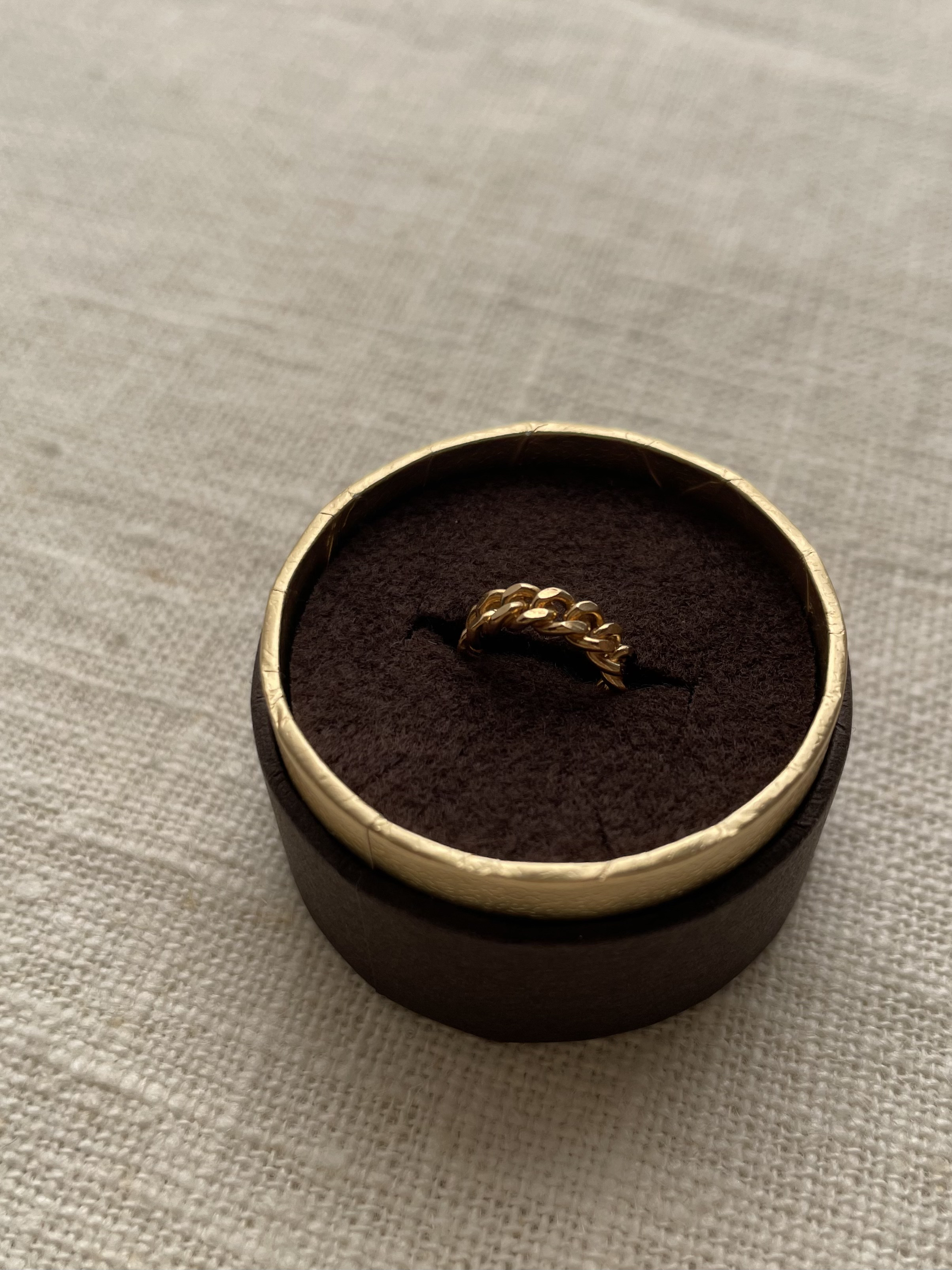 チェーンイヤーカフ