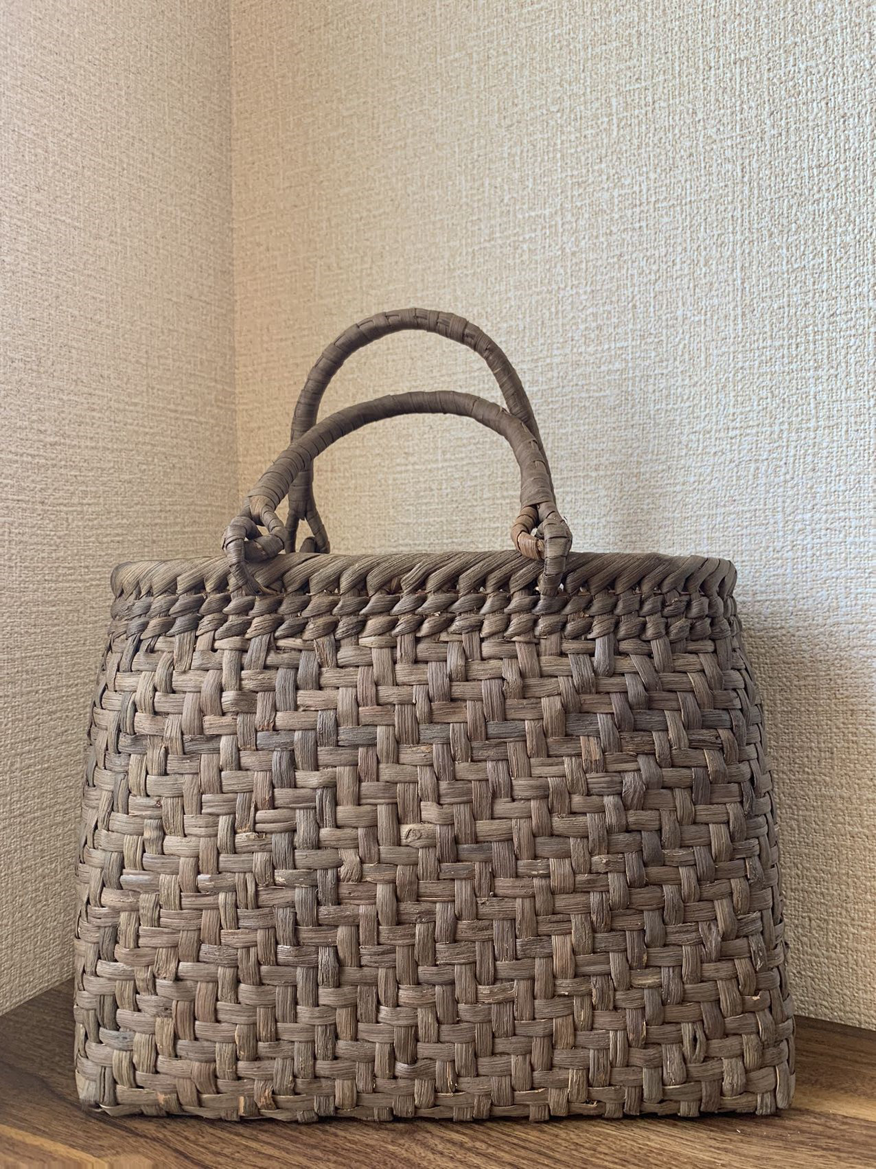 国産山葡萄蔓　手作り　かごバッグ　網代編み