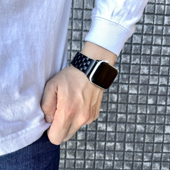 [木錶帶]EINBAND Apple Watch 木錶帶 22mm [烏木] 第5張的照片