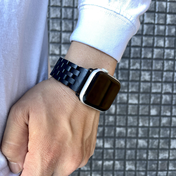 [木錶帶]EINBAND Apple Watch 木錶帶 22mm [烏木] 第6張的照片