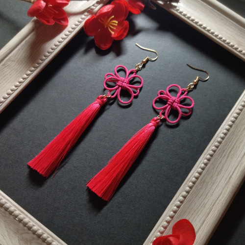 吉祥結びとタッセルのピアス(イヤリング)（ピンク）【チャイナ【中華