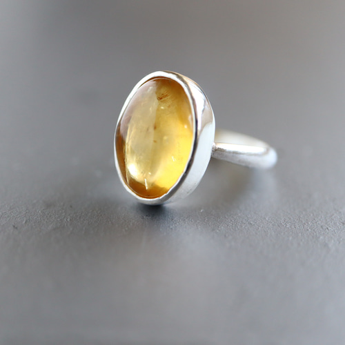 ハンドメイド　シルバーリング　シトリン シトリンのシルバーリング 大人かわいい大きめストーン 誕生石 黄水晶