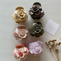フラワーバンスクリップ 花 椿 大人かわいい シンプル おしゃれ ヘア