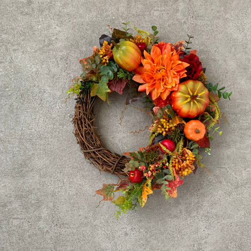 秋リース、ハロウィン、かぼちゃ、壁掛け、壁飾り、33㎝ 造花 オレンジ