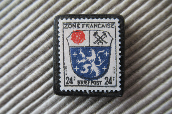 フランス　紋章切手ブローチ6667 1枚目の画像