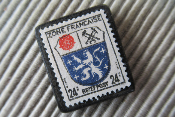 フランス　紋章切手ブローチ6667 2枚目の画像