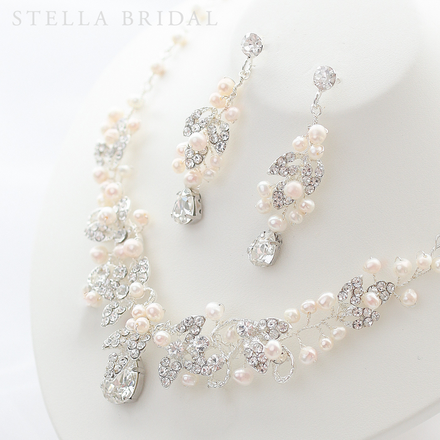 スワロ使用 オーガニックパールの小枝のウェディングアクセサリーセット フルール・ブランシュ II【受注生産品】