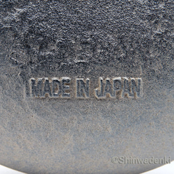 及富 南部鐵器 鐵瓶 鐵壺兩用泡茶壺 鶴0.5L 米色 日本製 第10張的照片