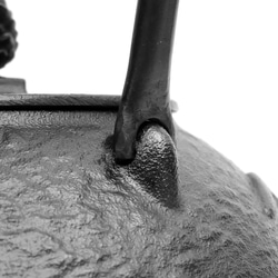 南部鉄器 鉄瓶 14型馬肌1.5L 内面素焼き・酸化被膜仕上 日本製 ガス対応 11枚目の画像