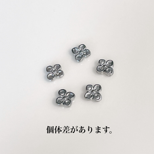 お値下げ!!　K18 フラワー型 ピアス　片耳のみ ピアス 片耳 丸玉ピアス K18 イエローゴールド 3.0mm 5.0mm 片方