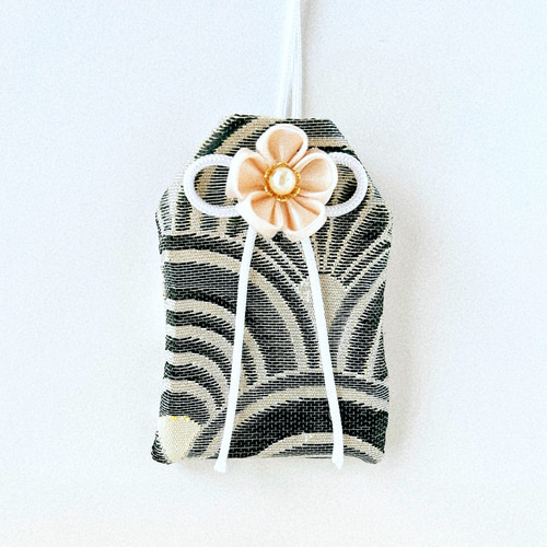 銀青海波」（サイズオーダー可）元巫女のお守り袋 その他雑貨 花守堂