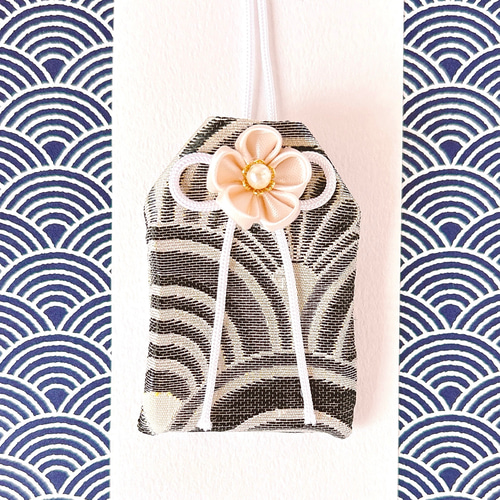 銀青海波」（サイズオーダー可）元巫女のお守り袋 その他雑貨 花守堂