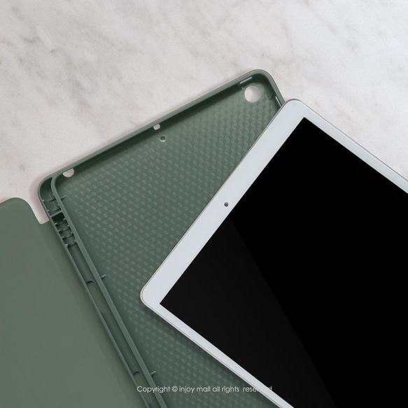 iPad case 12.9/Air5/iPad 9/mini 6 系列Smart cover皮革平板保護 晨靜的森林 第8張的照片