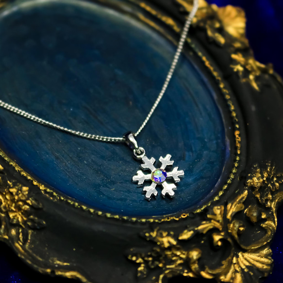 雪の結晶ネックレス　クリスタルオーロラ　金具の色が選べます 7枚目の画像