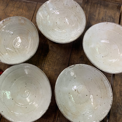 荒土粉引中鉢 4枚目の画像