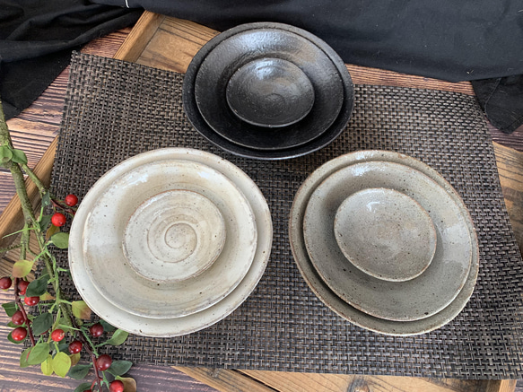 荒土粉引中鉢 8枚目の画像