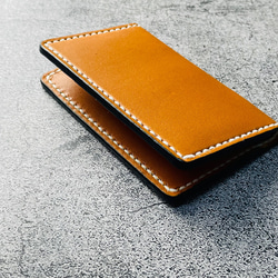 手縫】本革名刺入れケース（キャメル色革×黒縁）生成りステッチ 名刺