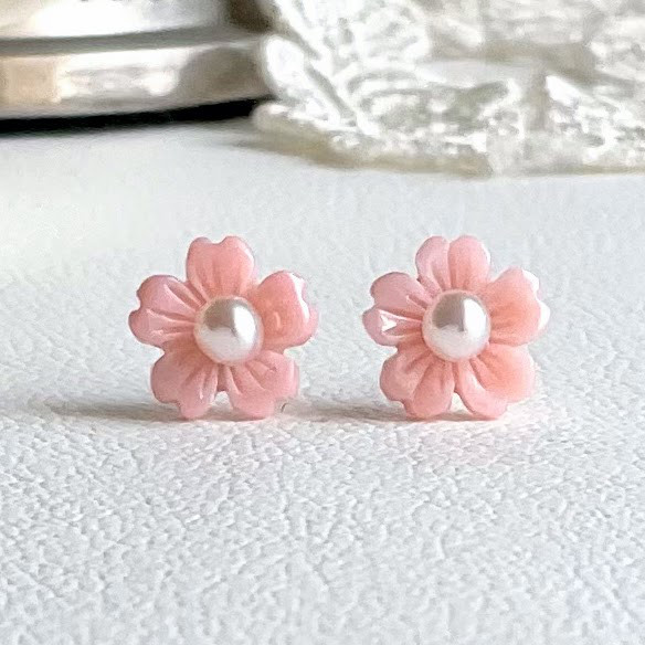 桜ピアス＊コンクシェル×本真珠