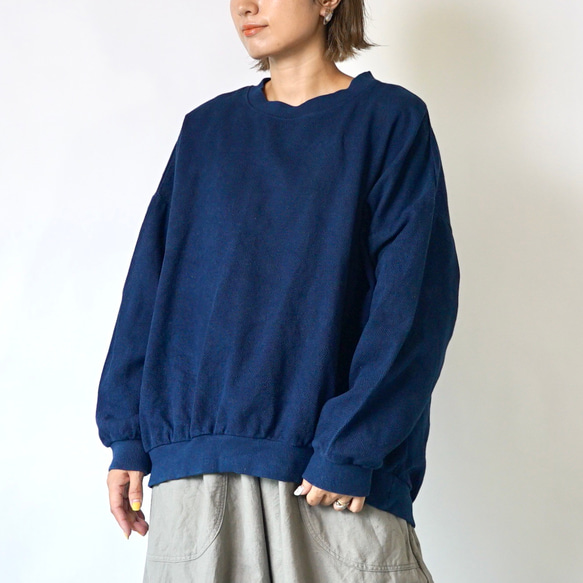 織刺し小手　Mサイズ 刺し子織ラウンドトレーナー/ネイビー/三河木綿 スウェット