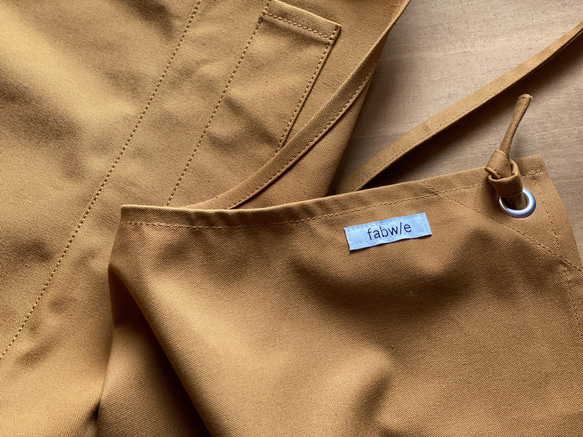 【日本製】fabw/eオリジナル《首のこらない♪オーガニックコットン ダックエプロン》 8枚目の画像
