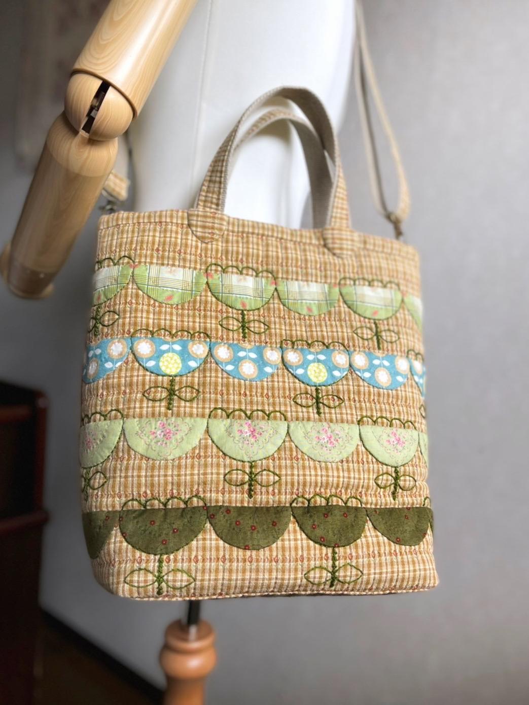 【Creema限定】アップリケと刺繍のフラワー☆2wayトートバッグ