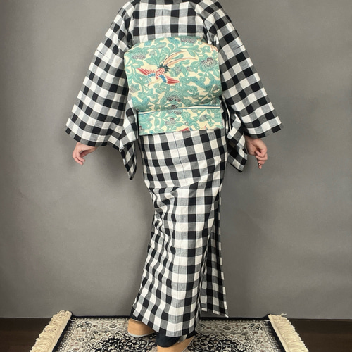 ナチュラルな風合いのチェック柄木綿着物 着物 花鹿 kajika 通販