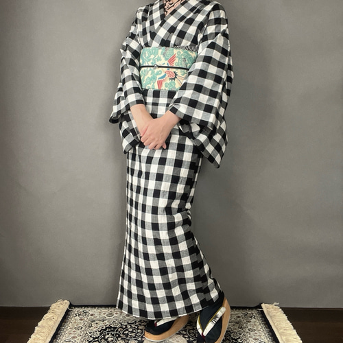 ナチュラルな風合いのチェック柄木綿着物 着物 花鹿 kajika 通販