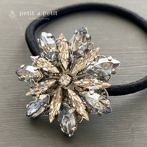 SWAROVSKI - SWAROVSKI スワロフスキー ブローチ 苺 いちご