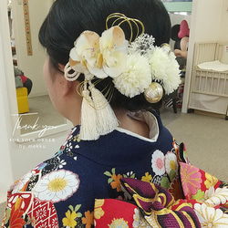 成人式・結婚式/胡蝶蘭とマムのヘッドドレス/造花 タッセルリボン 水引き 髪飾り/白 ホワイト[wa123w] 13枚目の画像