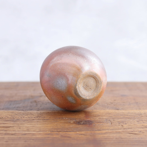 備前焼 たまご形の一輪挿し【C】 【陶器・花器・花入れ・フラワー