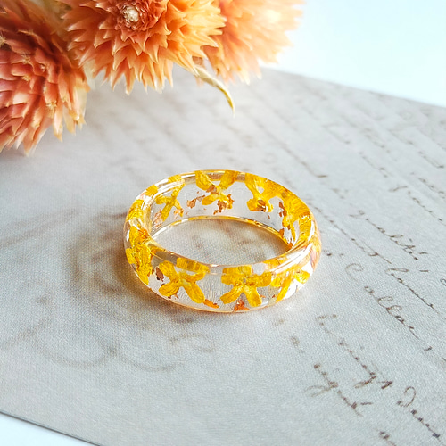 金木犀香るリング 幅広甲丸〜ドライフラワー オレンジ ゴールド