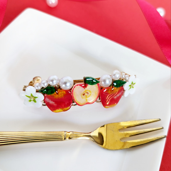再販】りんごのフェミニンバレッタ （ヘアクリップ 変更可） バレッタ