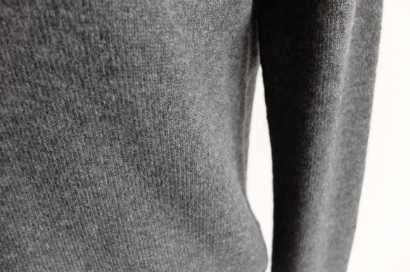 【再入荷】enrica cashmere knit 063 / charcoal 4枚目の画像