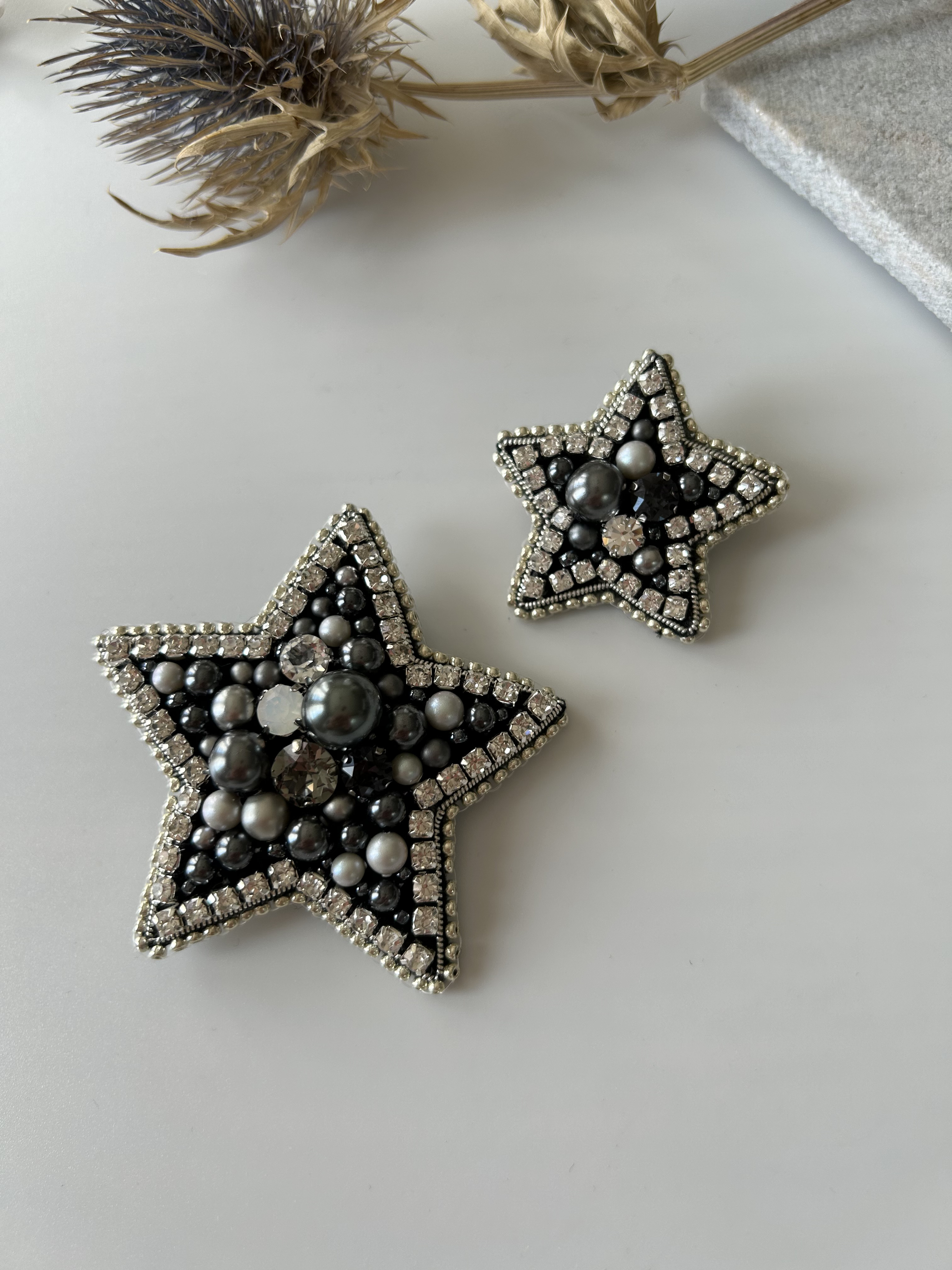 星のビーズ刺繍ブローチ☆大サイズ