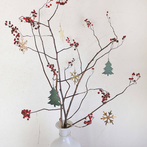 大枝 赤い実 長さ約60cm〜80cm】 野バラの実 ◇ドライフラワー 秋冬