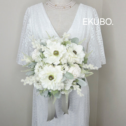 エレガントなホワイトウェディングブーケ エレガントなホワイトブーケとブートニア 【公式通販】