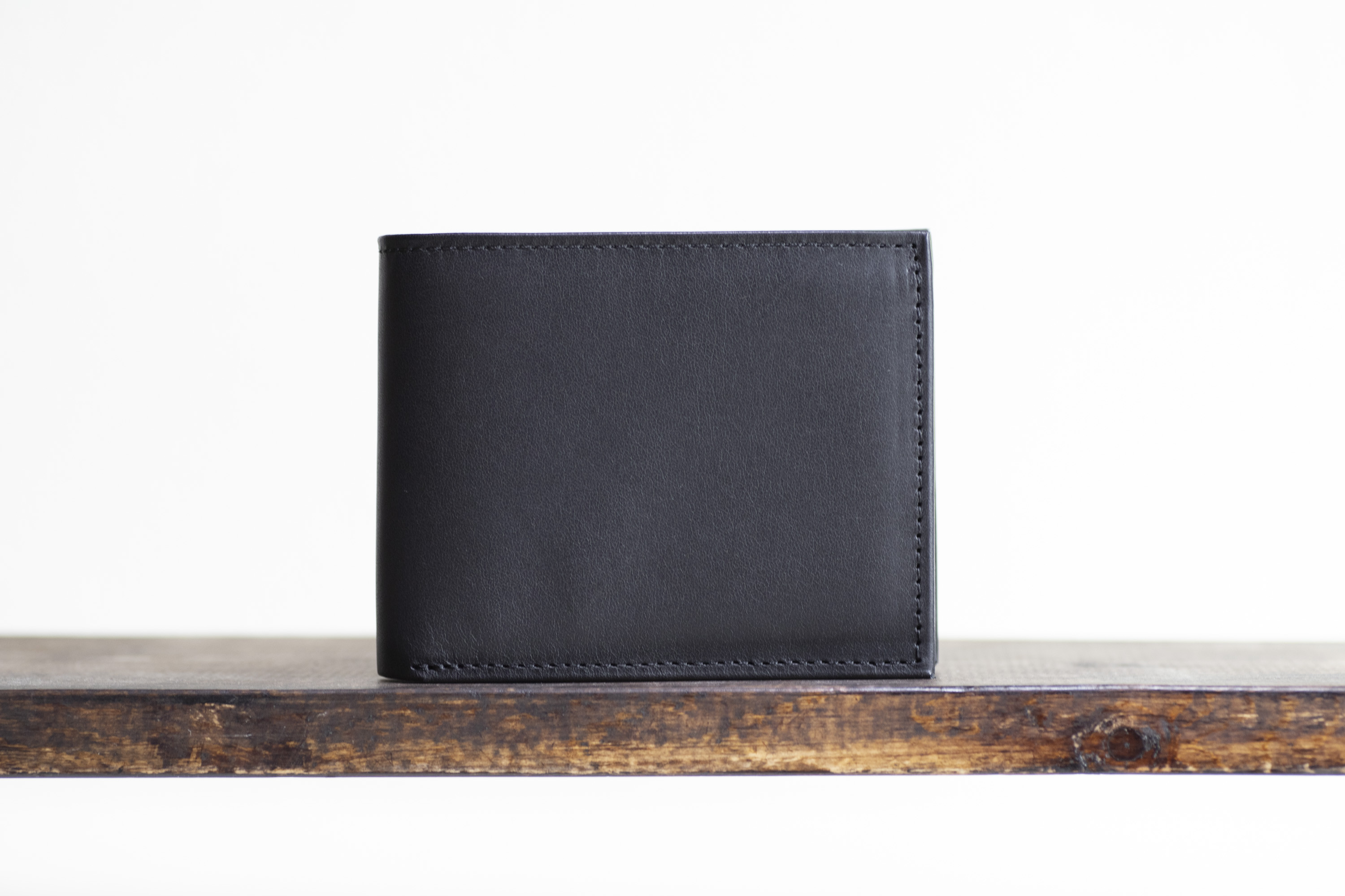 ハーフウォレット　ブラック　本革　メンズ　アラバスタレザー　二つ折り財布　お札を折らない　春財布　aw-14hn