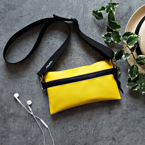 Urban Cross Mini（全7色）斜め掛けクロスボディバッグ スマホ