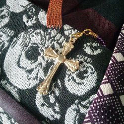 真鍮ブラス製　クロス十字架型根付ストラップ　着物や浴衣の帯飾り・かんざし・ネックレスパーツとして 1枚目の画像