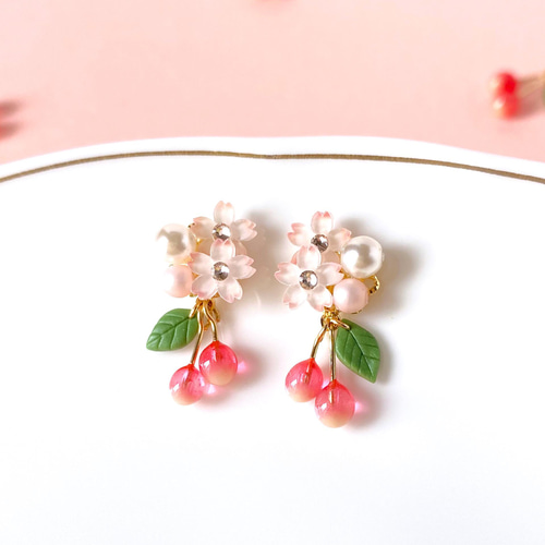 ちっちゃなみかん(オレンジ)ピアス・受注制作《orange ビタミンカラー