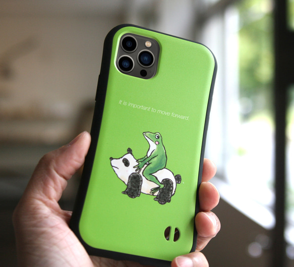 グリップスマホケース　カエルがパンダ号で（あまがえる） 1枚目の画像